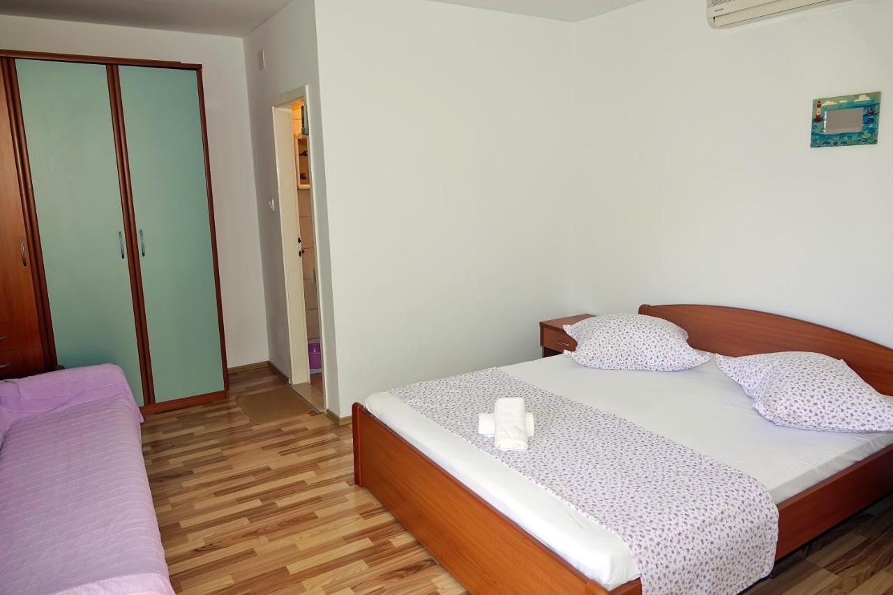 Apartamento Roza Baška Voda Exterior foto
