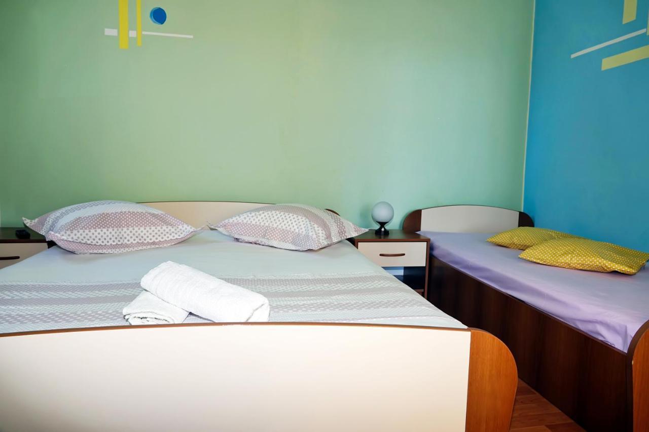 Apartamento Roza Baška Voda Exterior foto