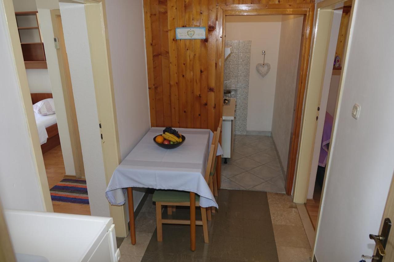 Apartamento Roza Baška Voda Exterior foto