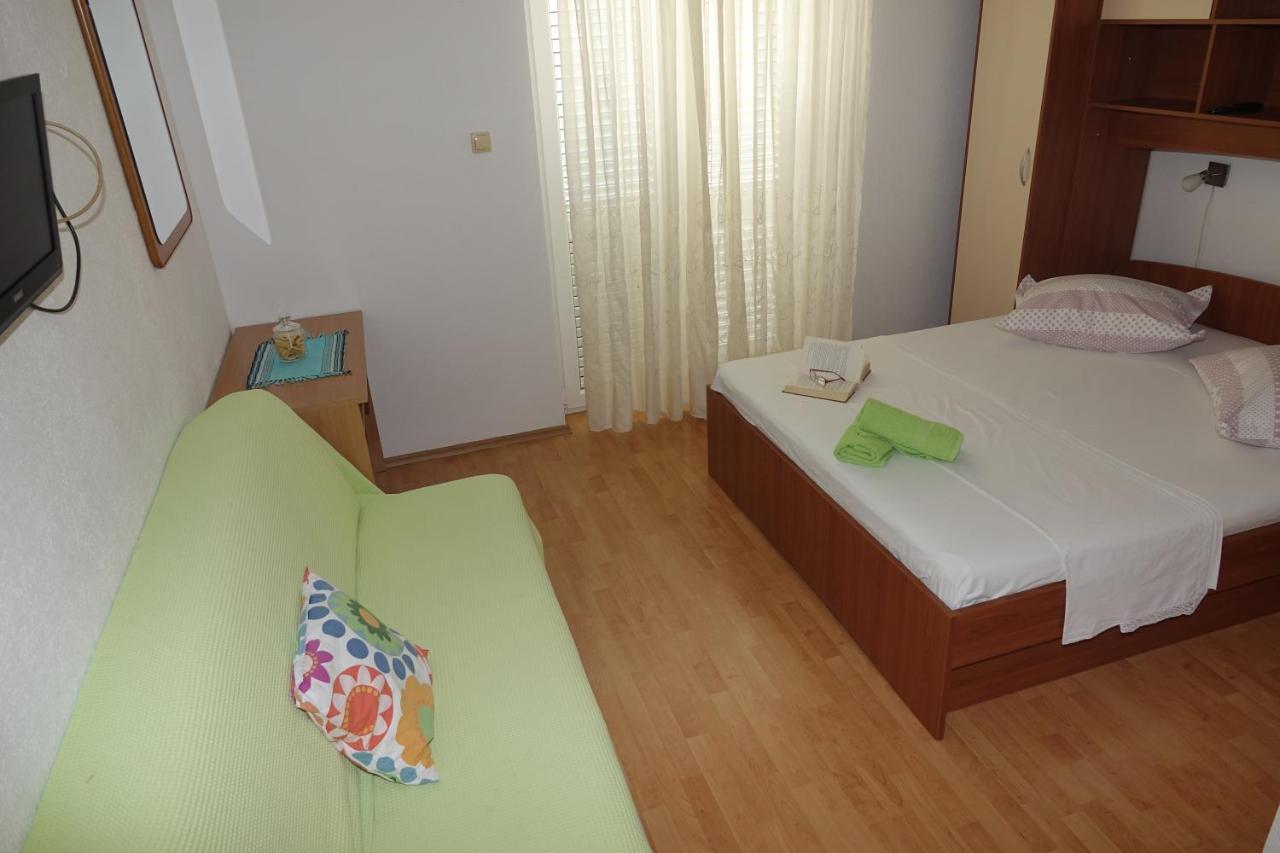 Apartamento Roza Baška Voda Exterior foto