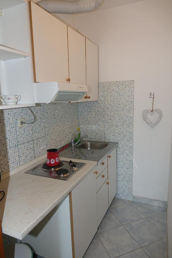 Apartamento Roza Baška Voda Exterior foto